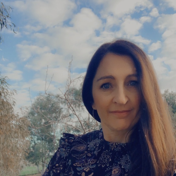 Meet your Posher, Teena - Picture 1 of 1